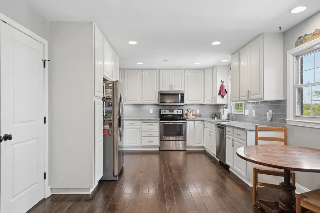 2221 Castlewood Drive Franklin TN 37064