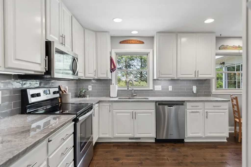 2221 Castlewood Drive Franklin TN 37064