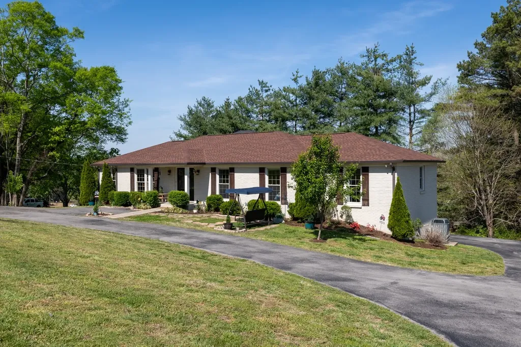 2221 Castlewood Drive Franklin TN 37064