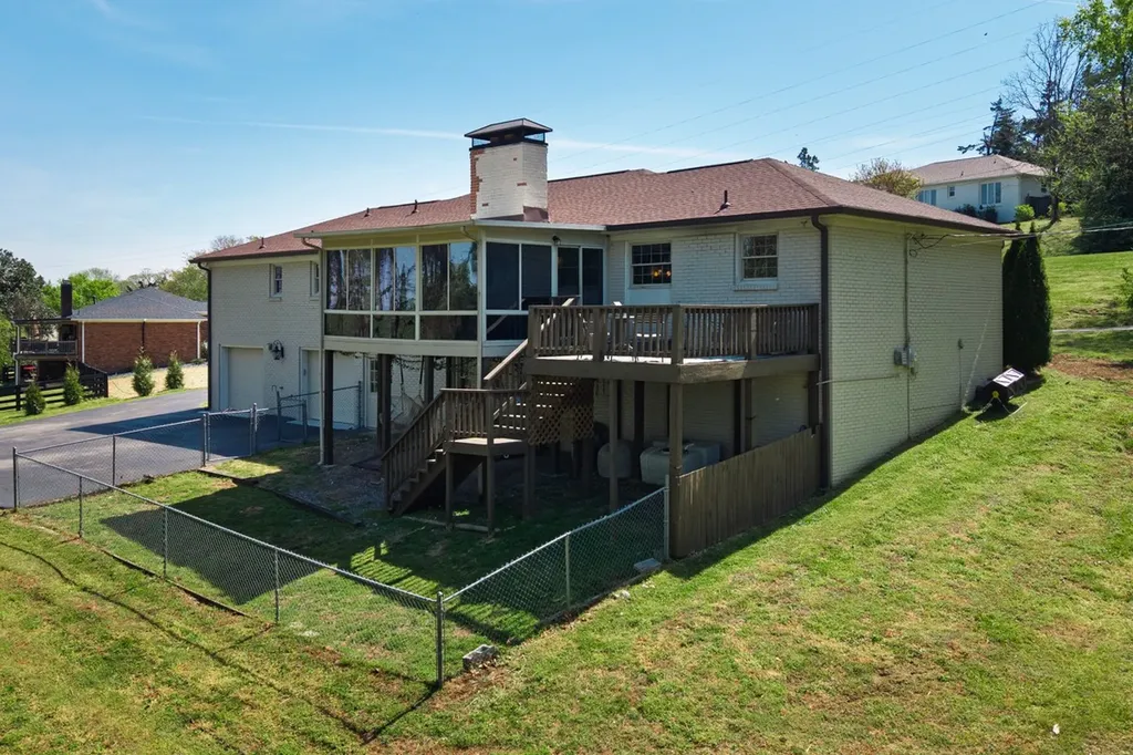 2221 Castlewood Drive Franklin TN 37064