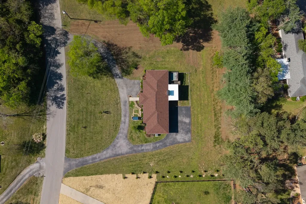 2221 Castlewood Drive Franklin TN 37064