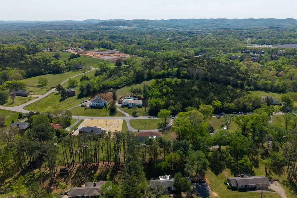 2221 Castlewood Drive Franklin TN 37064