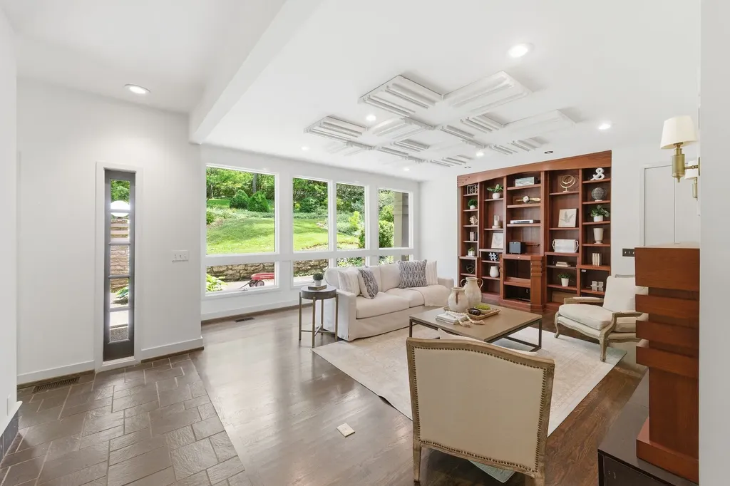 5142 Stanford Drive Nashville TN 37215