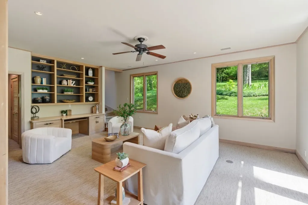 5142 Stanford Drive Nashville TN 37215