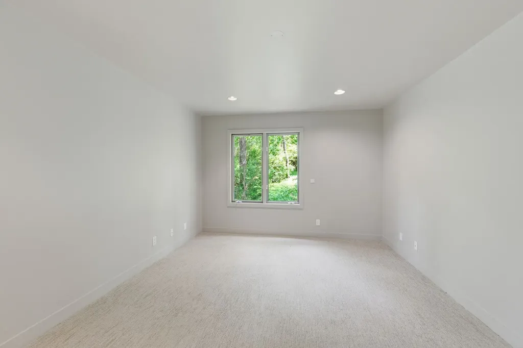 5142 Stanford Drive Nashville TN 37215