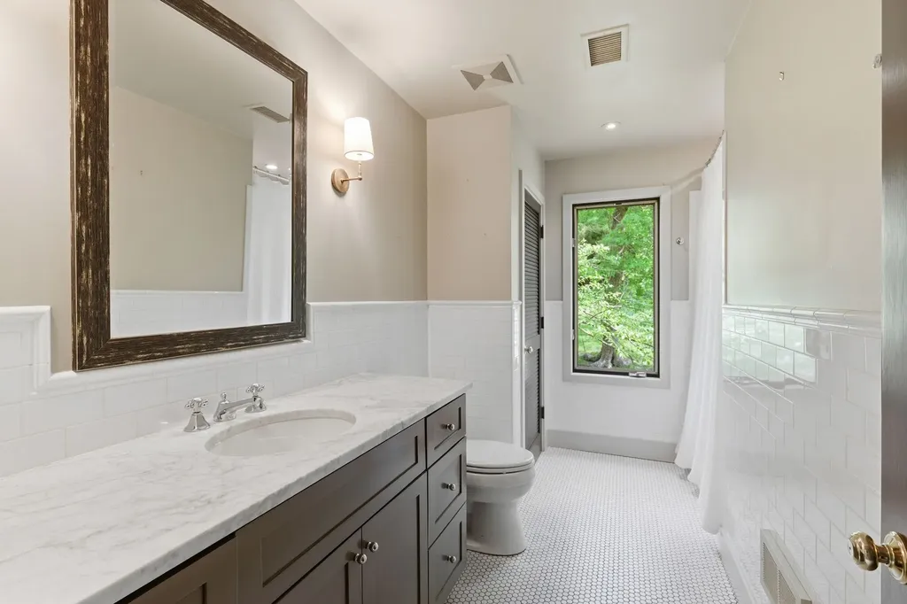 5142 Stanford Drive Nashville TN 37215