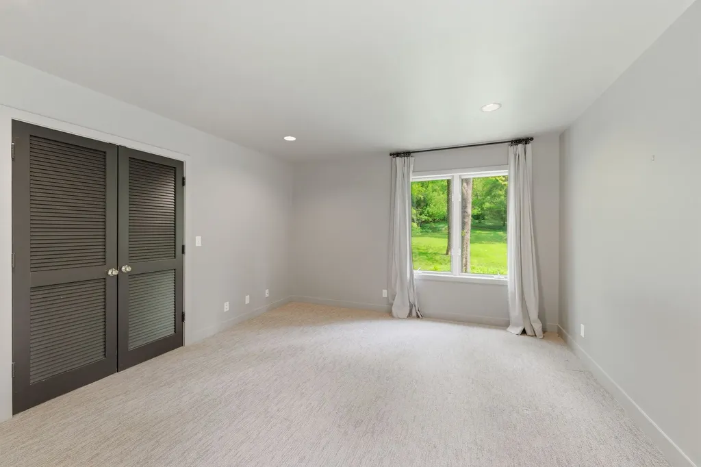 5142 Stanford Drive Nashville TN 37215