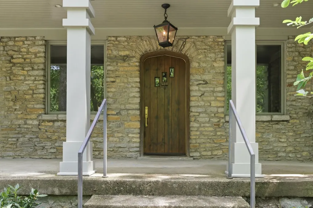 5142 Stanford Drive Nashville TN 37215