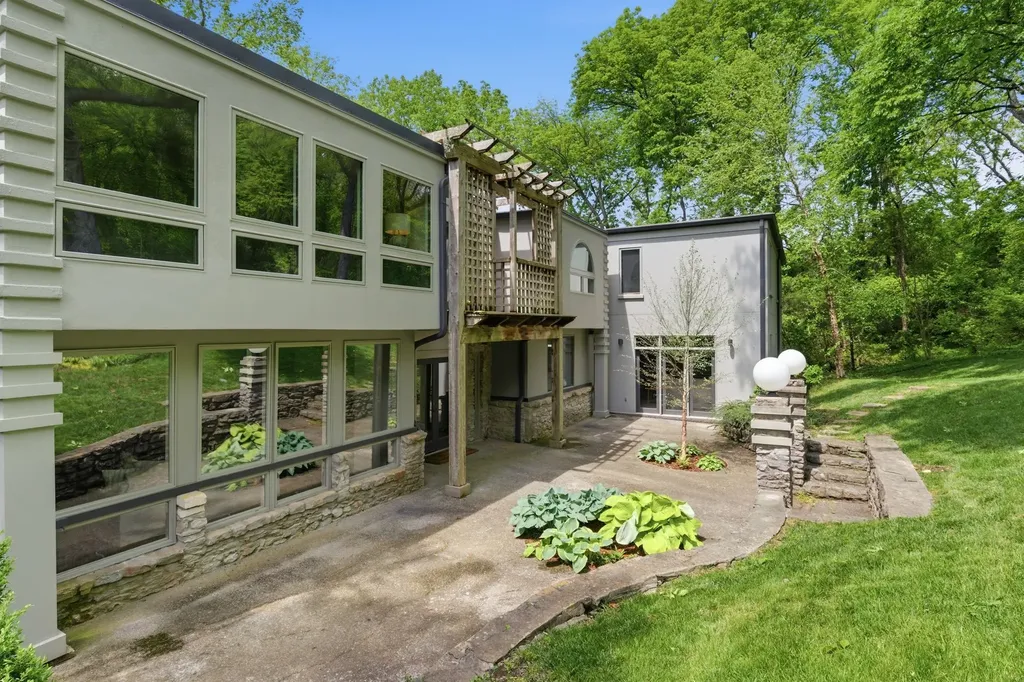 5142 Stanford Drive Nashville TN 37215