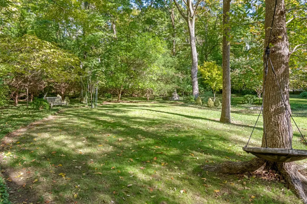 5142 Stanford Drive Nashville TN 37215
