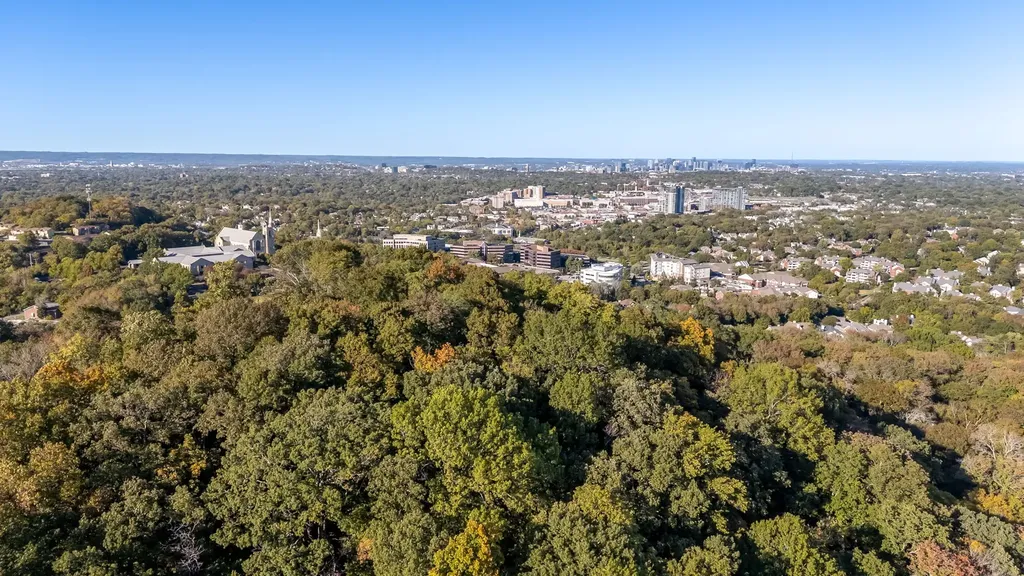 5142 Stanford Drive Nashville TN 37215