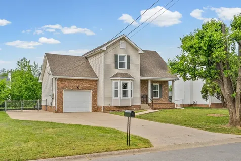 1250 Cobblestone Lane Clarksville TN 37042