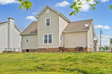 1250 Cobblestone Lane Clarksville TN 37042