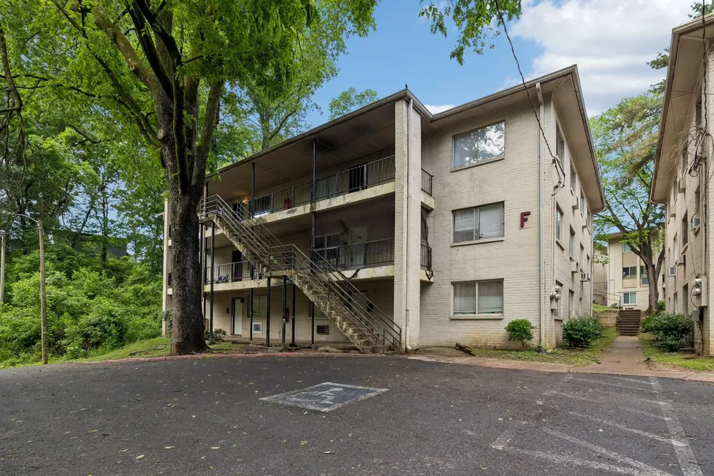 550 Harding Place Nashville TN 37211