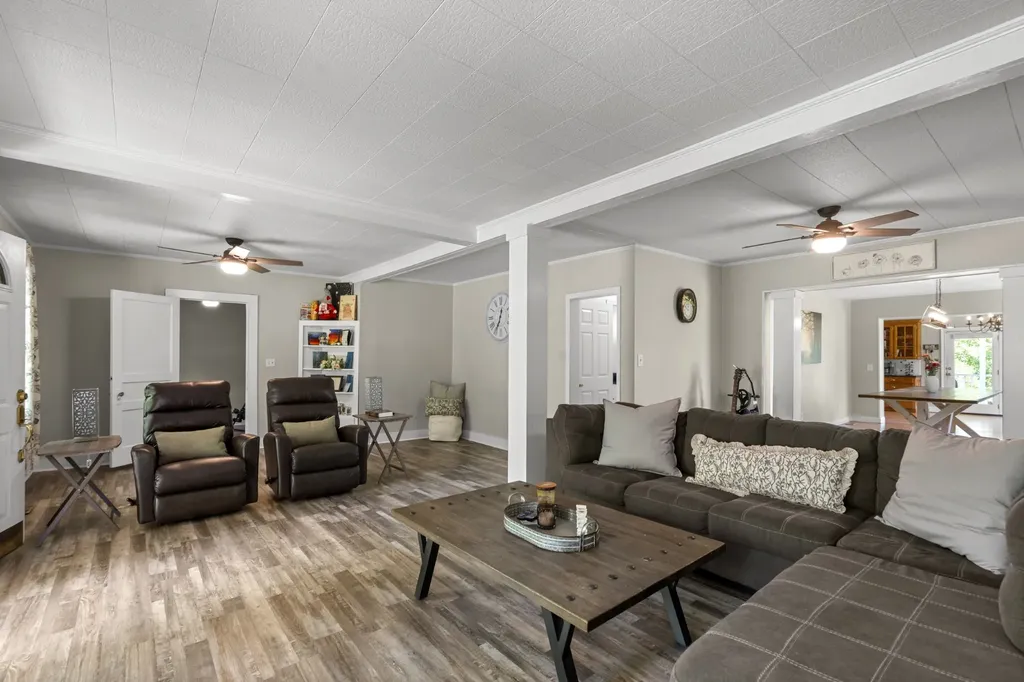 444 Cooley Road Waverly TN 37185