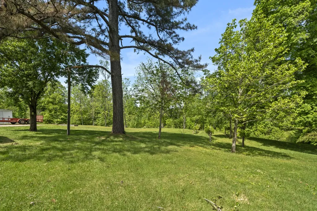 444 Cooley Road Waverly TN 37185