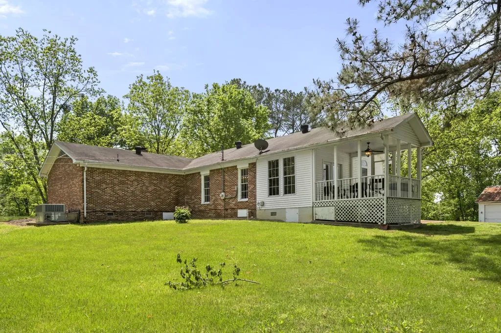444 Cooley Road Waverly TN 37185