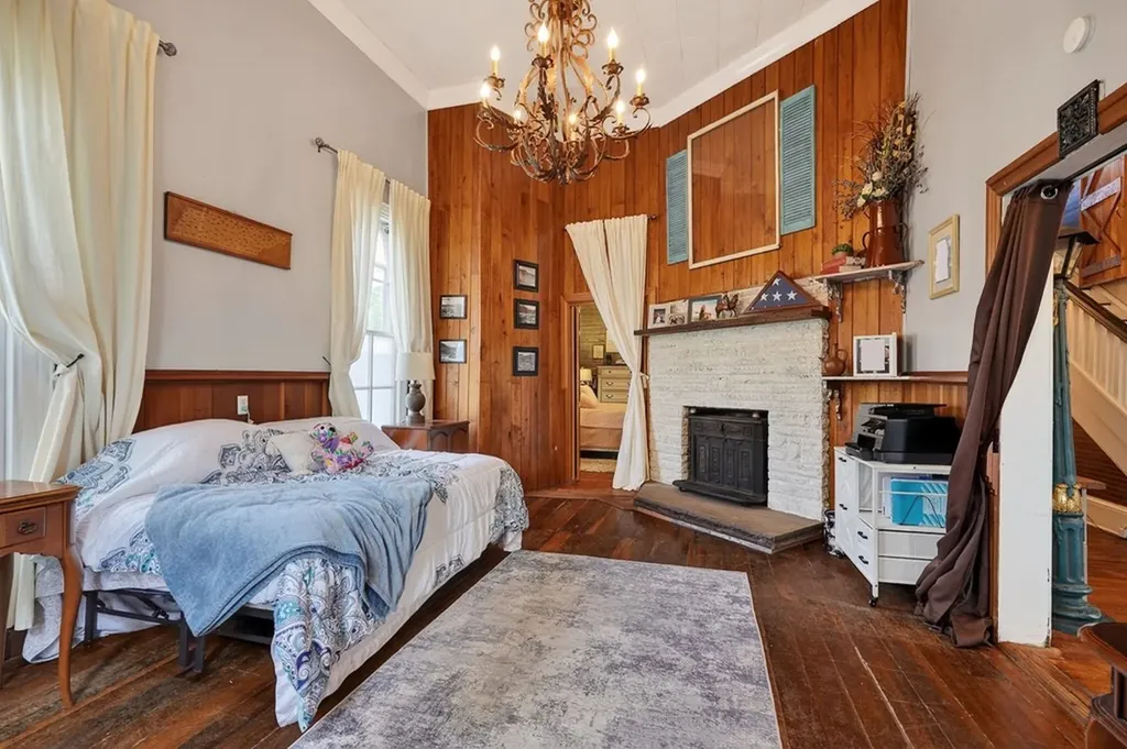 105 Roberts Street Livingston TN 38570