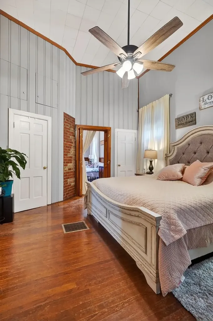 105 Roberts Street Livingston TN 38570