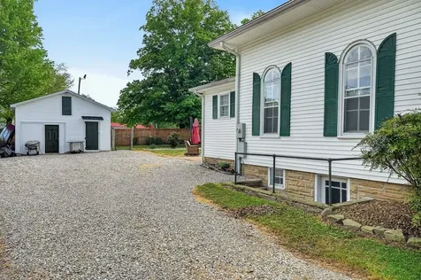 105 Roberts Street Livingston TN 38570