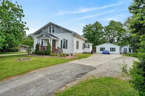 105 Roberts Street Livingston TN 38570