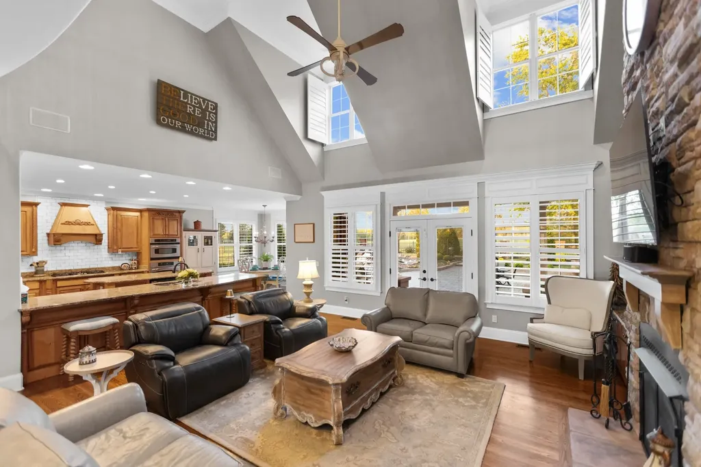 446 Waterford Drive Manchester TN 37355
