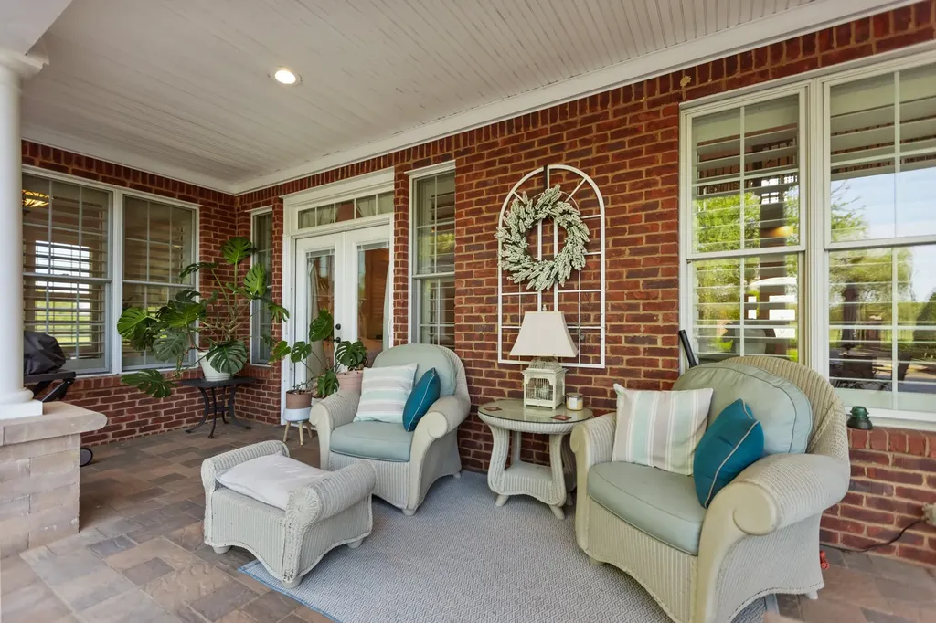 446 Waterford Drive Manchester TN 37355