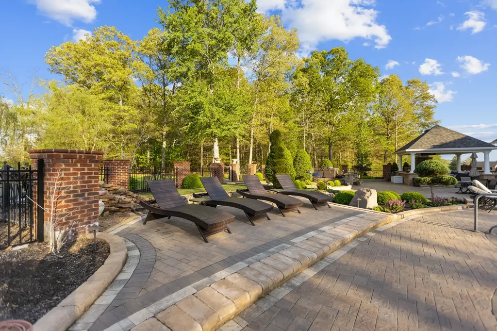 446 Waterford Drive Manchester TN 37355