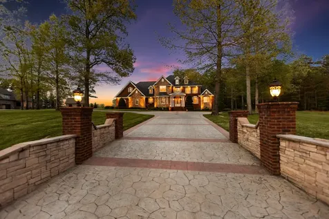 446 Waterford Drive Manchester TN 37355
