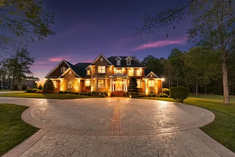446 Waterford Drive Manchester TN 37355