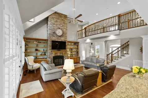 446 Waterford Drive Manchester TN 37355