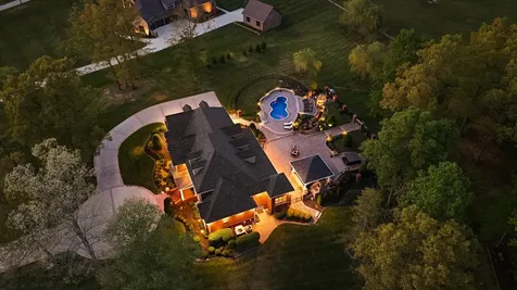 446 Waterford Drive Manchester TN 37355