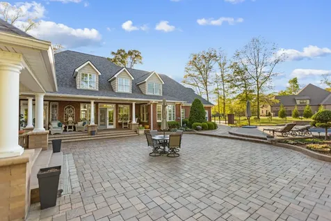 446 Waterford Drive Manchester TN 37355