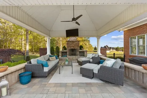 446 Waterford Drive Manchester TN 37355