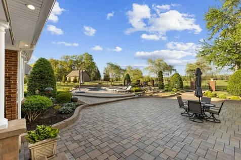 446 Waterford Drive Manchester TN 37355