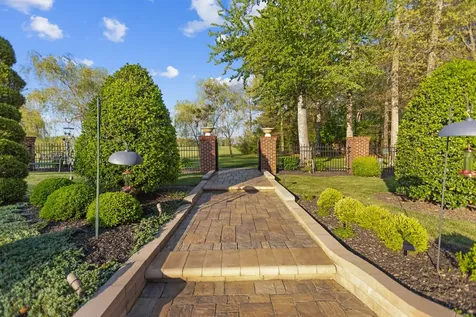 446 Waterford Drive Manchester TN 37355