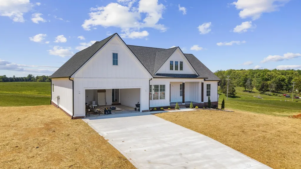 2945 Cane Creek Road Cookeville TN 38506