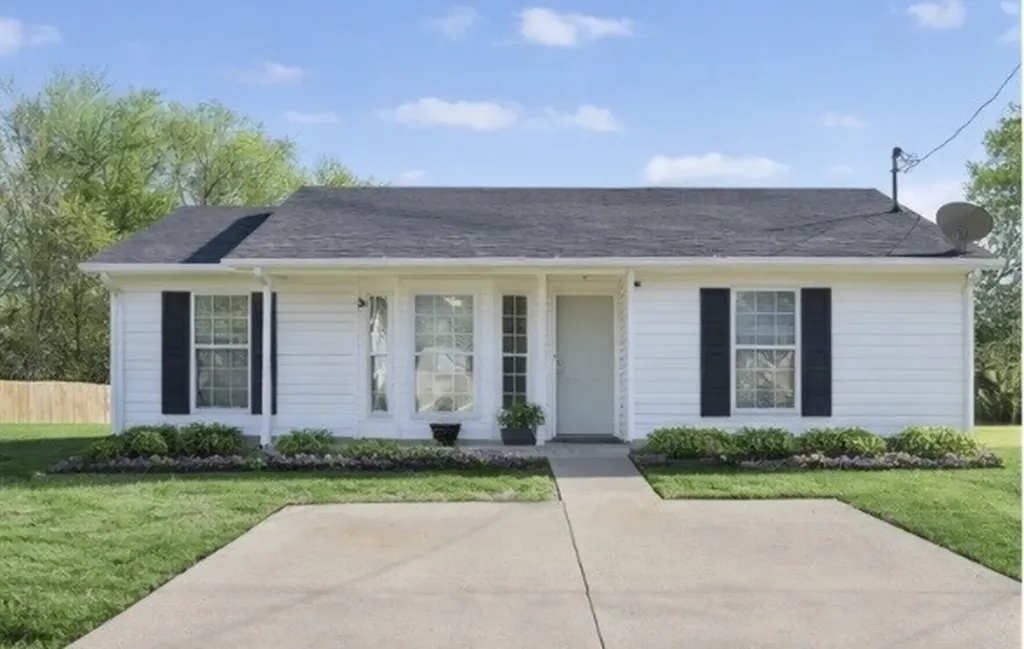1135 Keith Avenue Oak Grove KY 42262