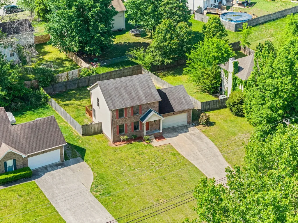 1706 Hazelwood Road Clarksville TN 37042