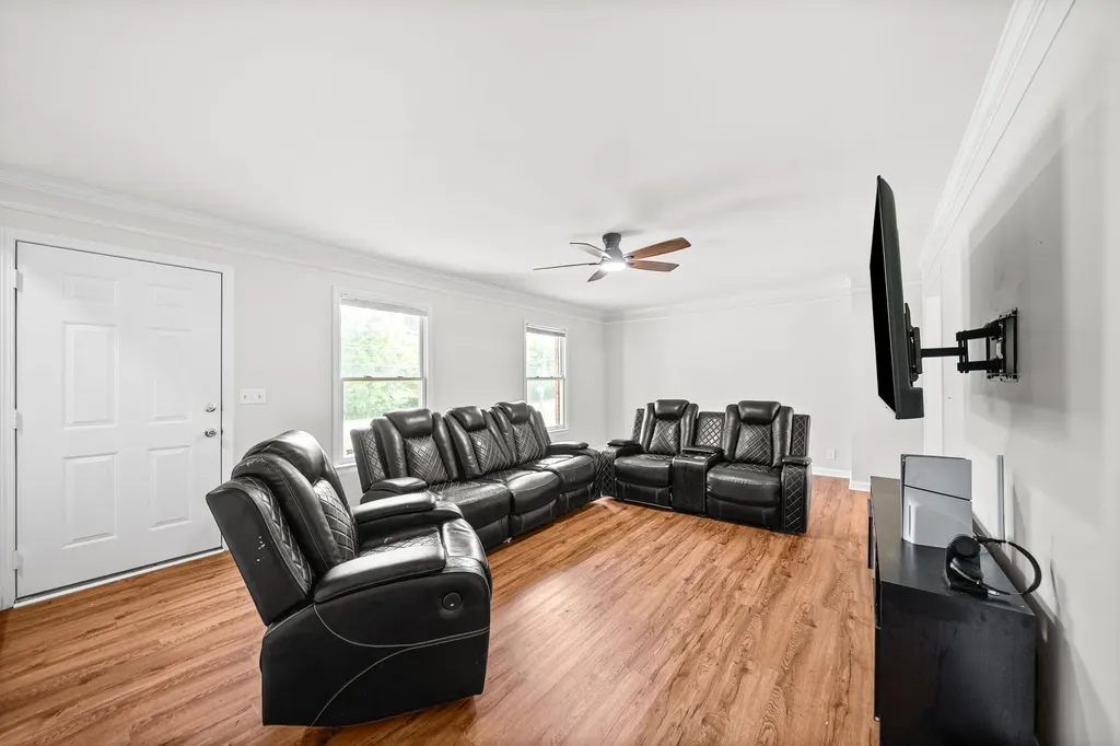 1706 Hazelwood Road Clarksville TN 37042