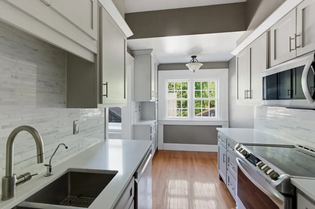 444 Bowling Avenue Nashville TN 37205