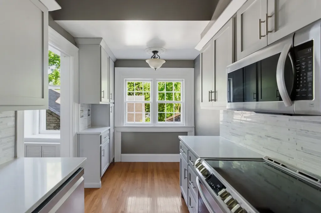 444 Bowling Avenue Nashville TN 37205