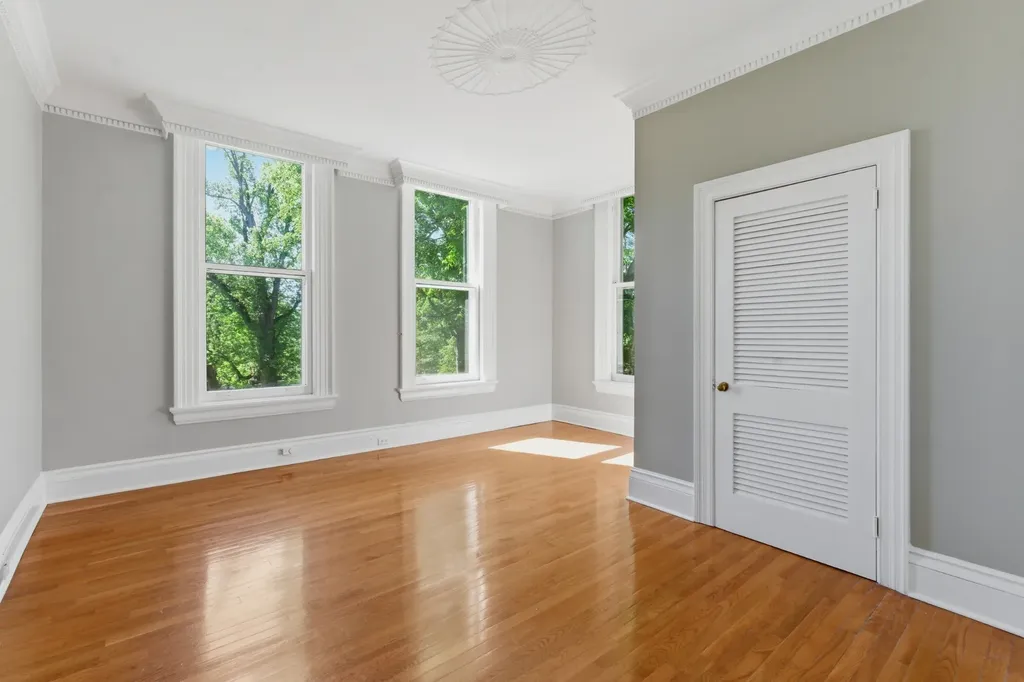 444 Bowling Avenue Nashville TN 37205