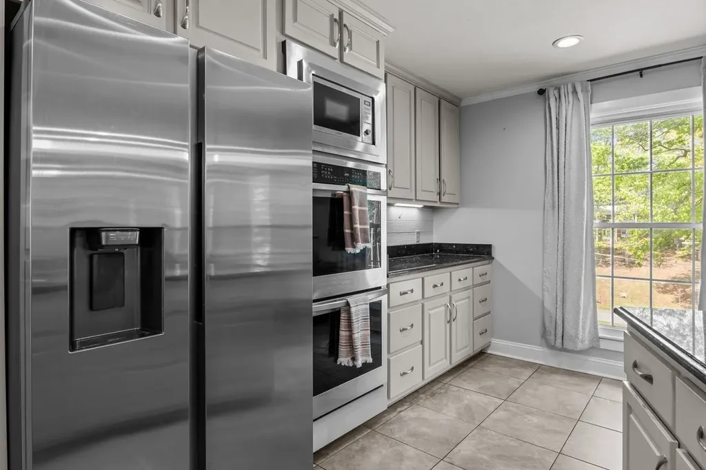 106 Canary Drive Dickson TN 37055