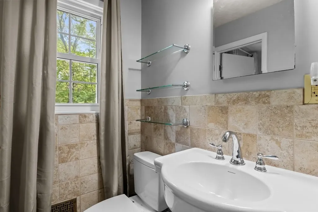 106 Canary Drive Dickson TN 37055