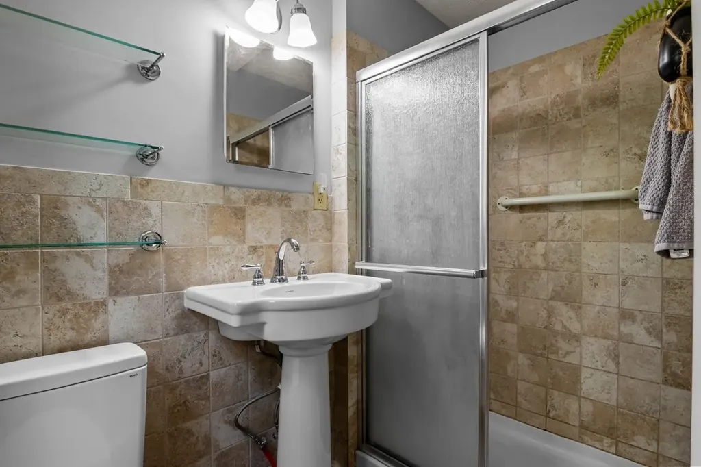 106 Canary Drive Dickson TN 37055