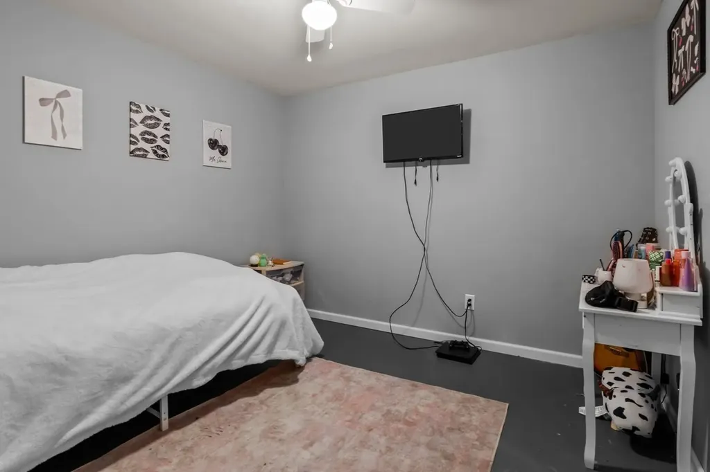 106 Canary Drive Dickson TN 37055