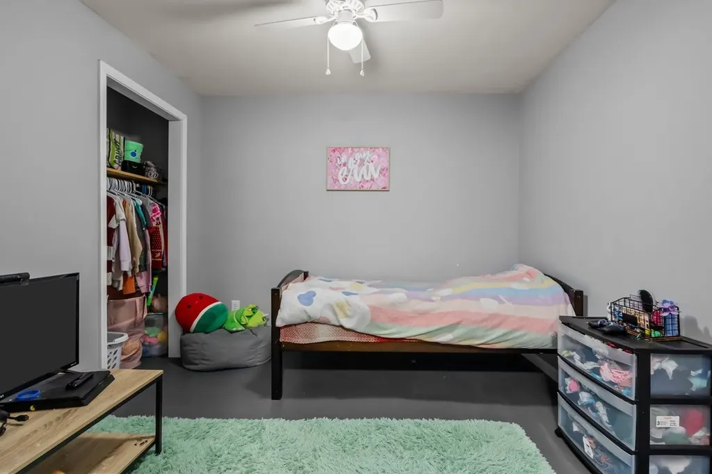 106 Canary Drive Dickson TN 37055