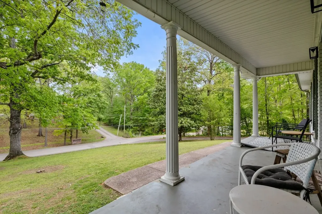 106 Canary Drive Dickson TN 37055