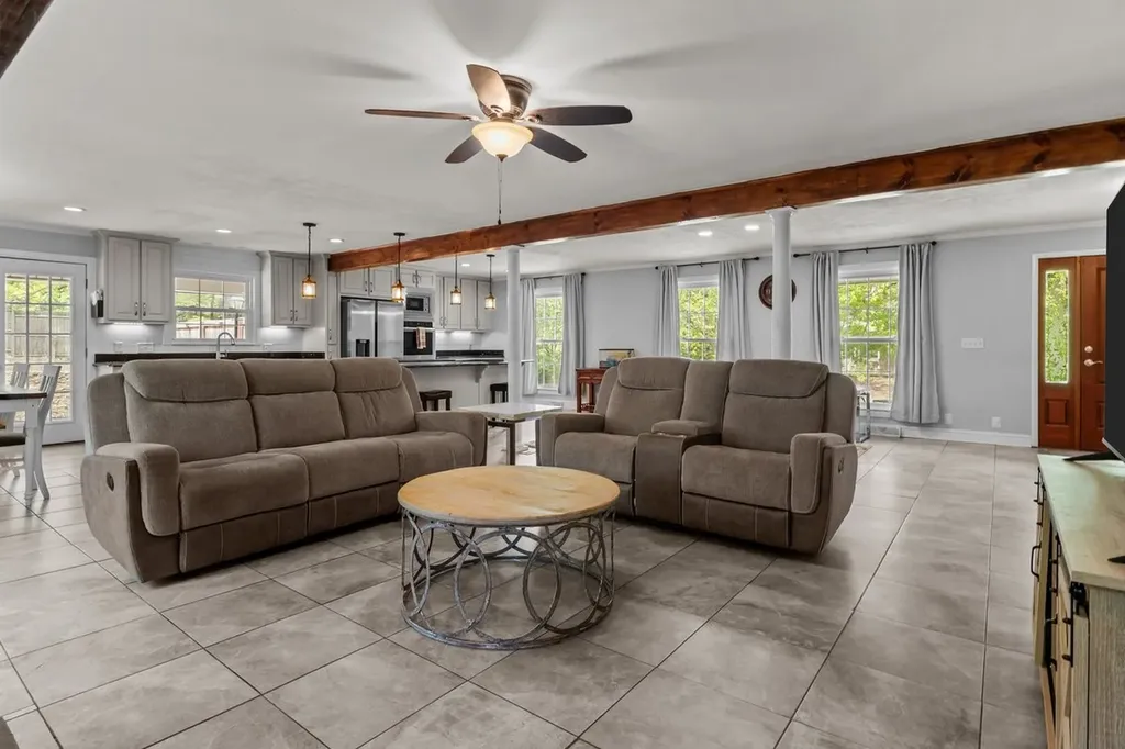 106 Canary Drive Dickson TN 37055